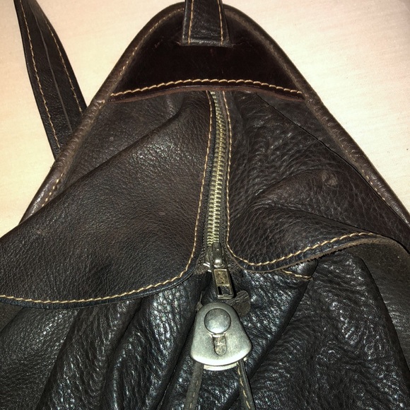 GENUINE LEATHER MADE IN CANADA CHOCOLATE ONE STRAP PURSE - Picture 2 of 7